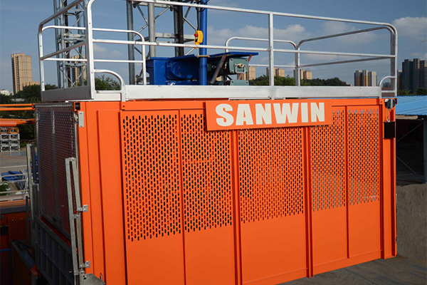 施工升降機 施工升降機